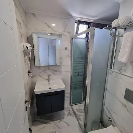 Royal Homes 506 *