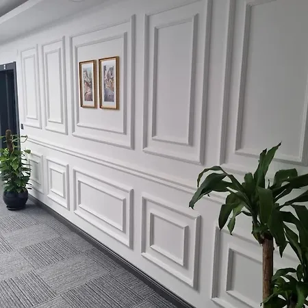 Royal Homes 506 *
